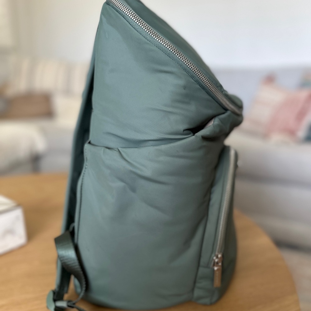 lululemon new parent backpack - Picture 5 of 13